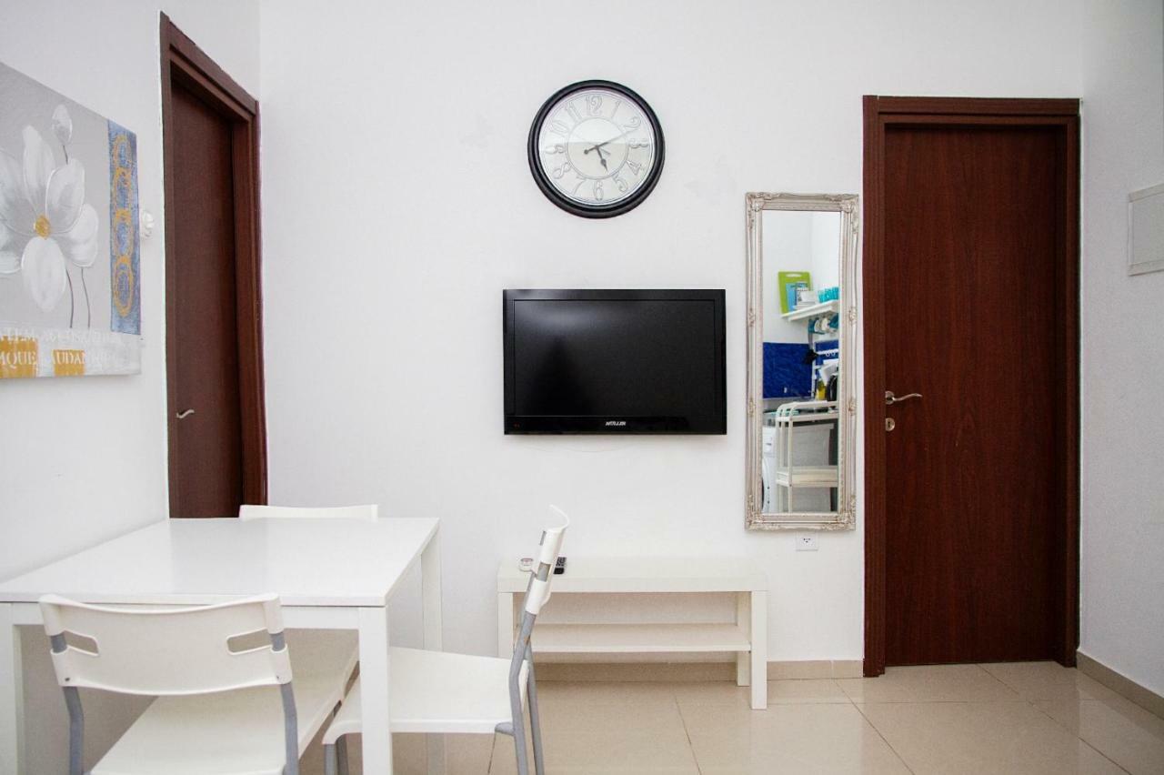 Apartment Serenity Bat Yam Buitenkant foto